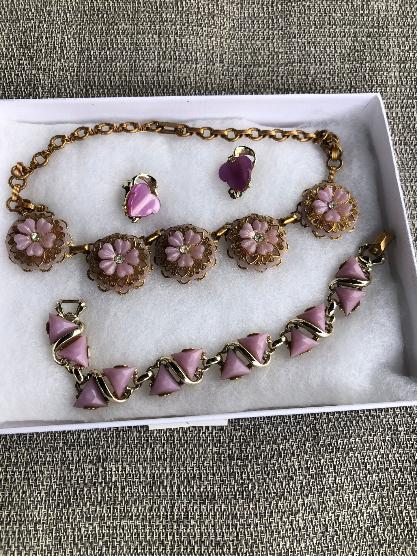 # 11 Vintage Pink Floral Necklace Set with Geometric Bracelet