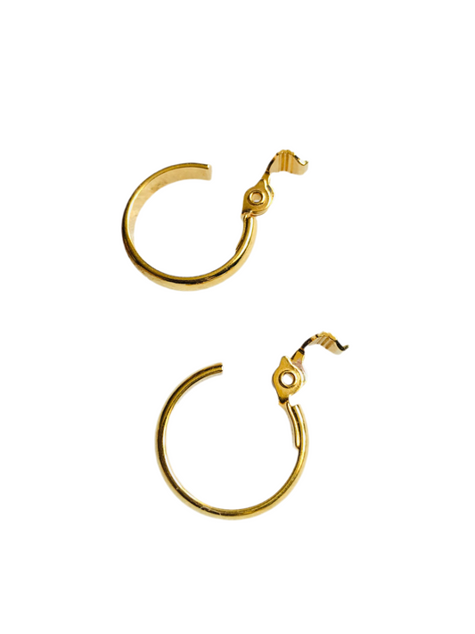 Boucles d’oreilles anneaux dorés à clip (sans perçage)