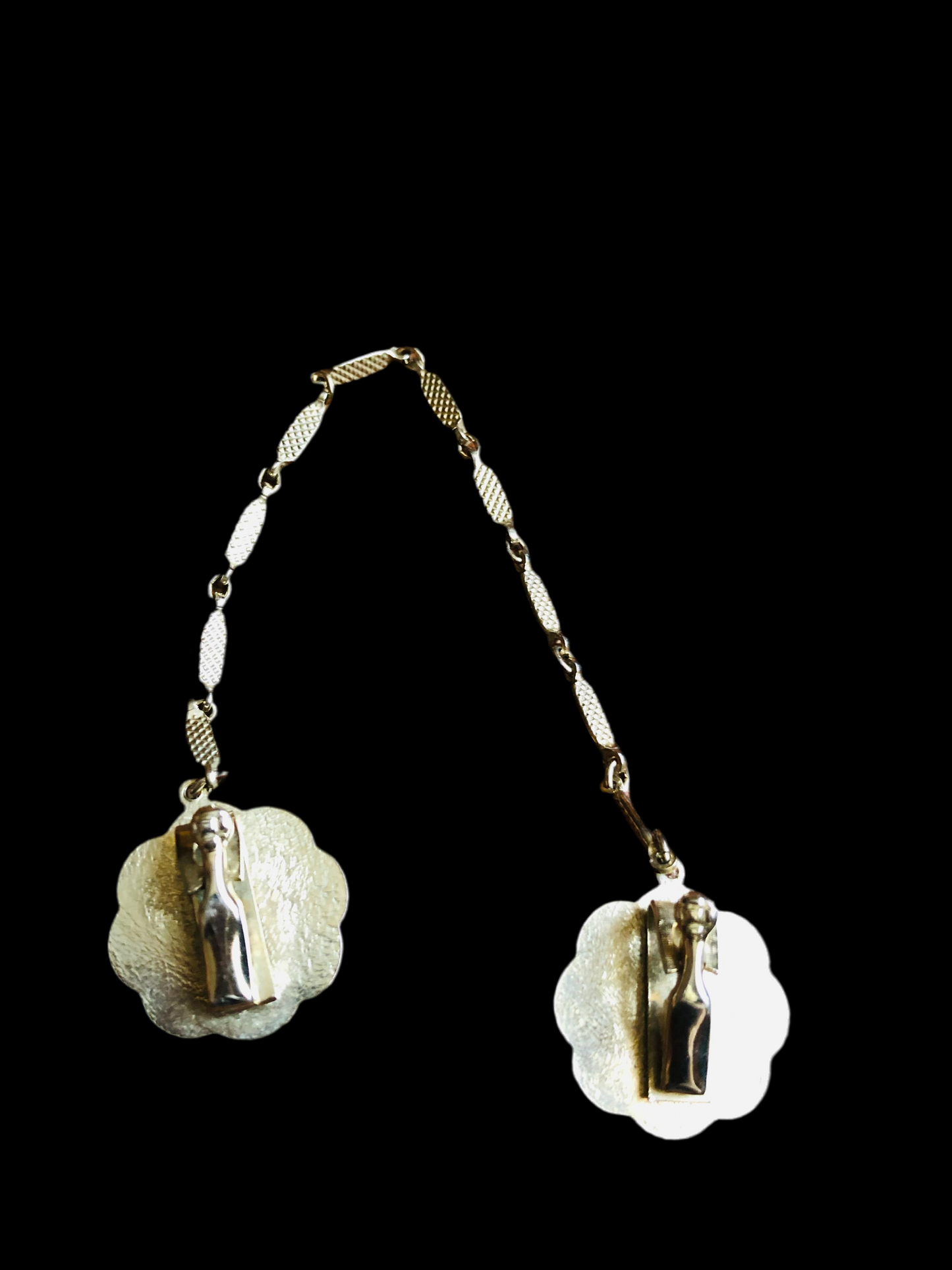 Chaînette de col vintage dorée – clips décoratifs latéraux