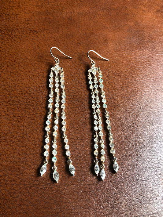 Boucles d’oreilles vintage pendantes triple chaîne strass brillants