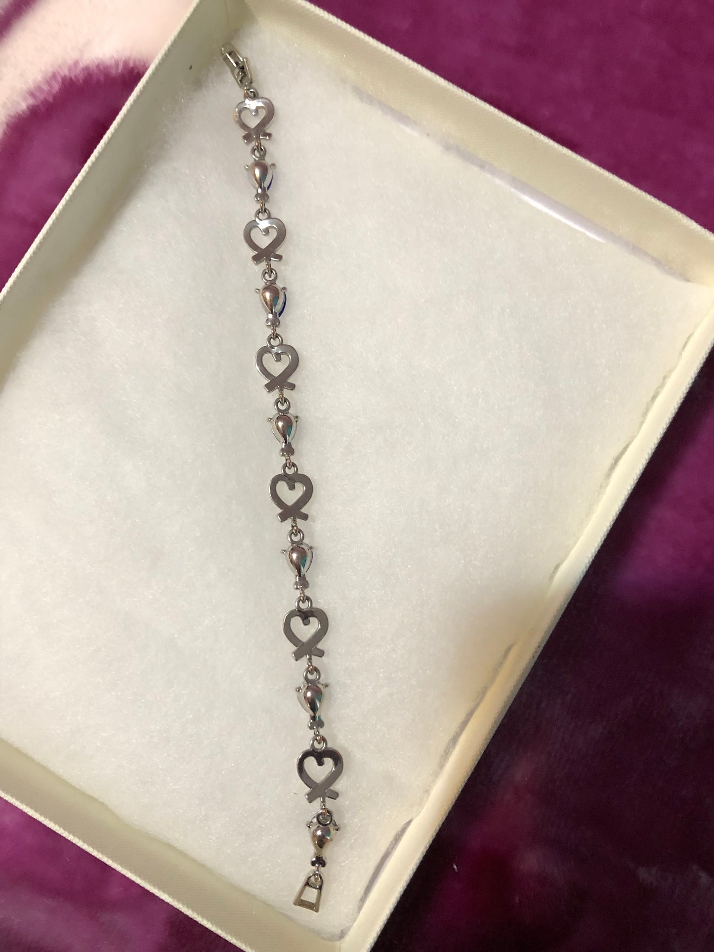 Bracelet vintage cœur doré et perle centrale