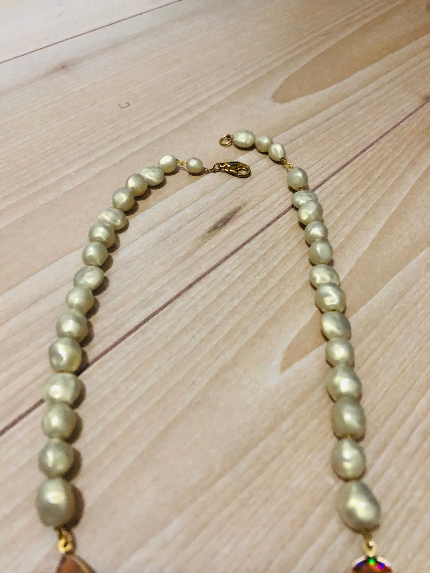 Collier vintage perles ivoire et gouttes cristal ambré
