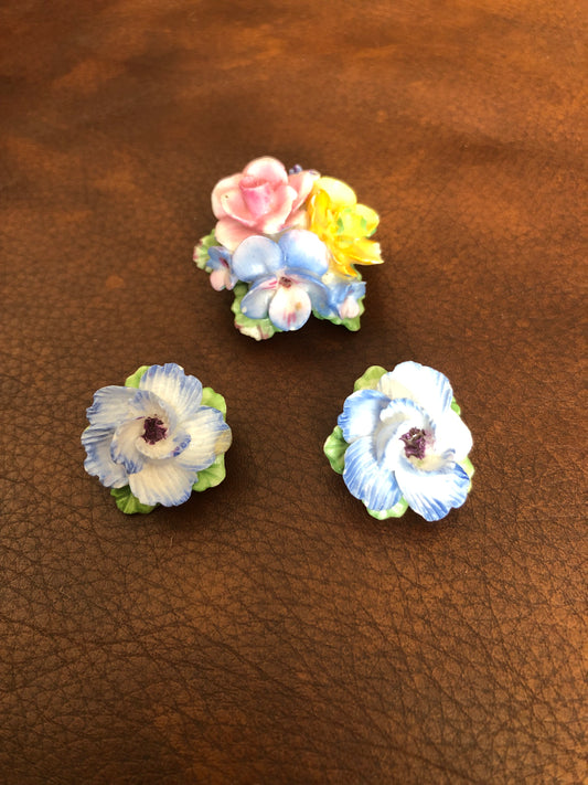 # 35 Ensemble Broche Fleur + Clips Vintage – Résine Peinte à la Main