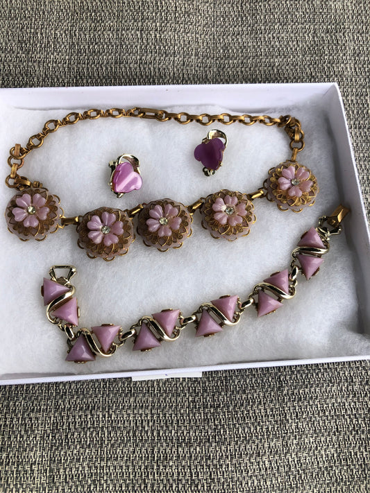 # 11 Vintage Pink Floral Necklace Set with Geometric Bracelet